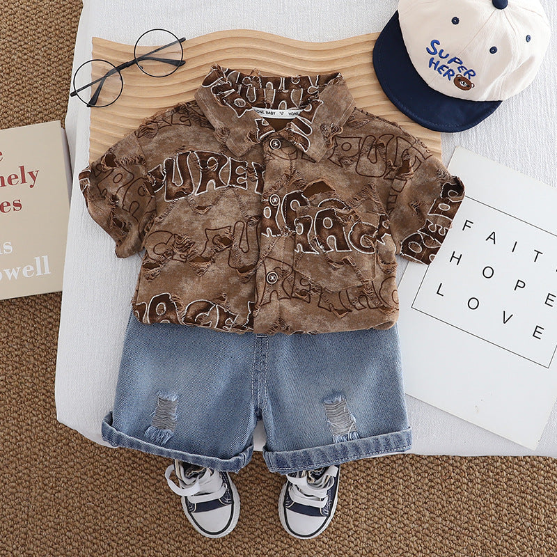 Short sleeved shirt and shorts set with letter pattern