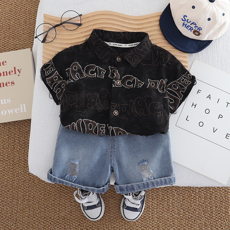 Short sleeved shirt and shorts set with letter pattern